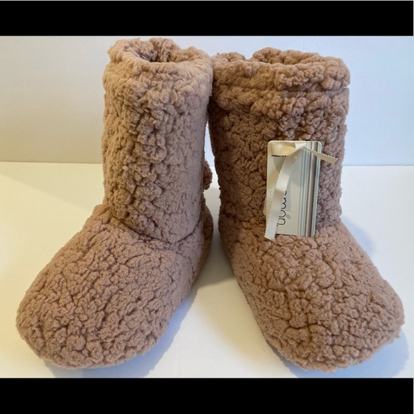 Lemon | Shoes | Fuzzy Bootie Slippers 